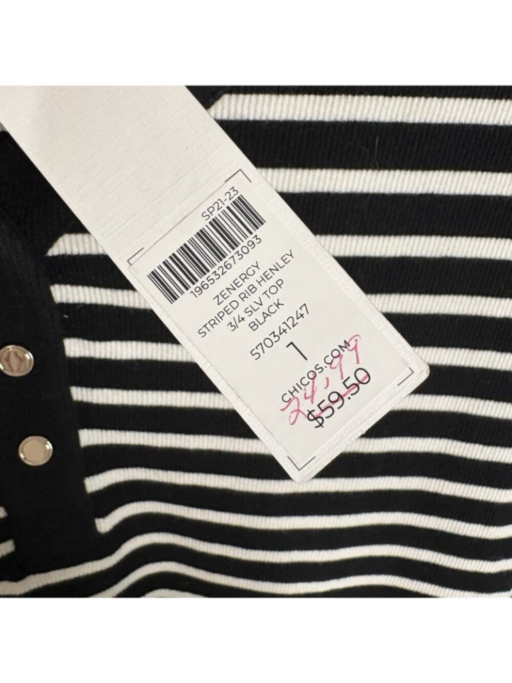 Chicos Sz 1 US M Black White 3/4 Sleeve Zenergy Ribbed Striped Henley Tee NWT - Picture 10 of 12